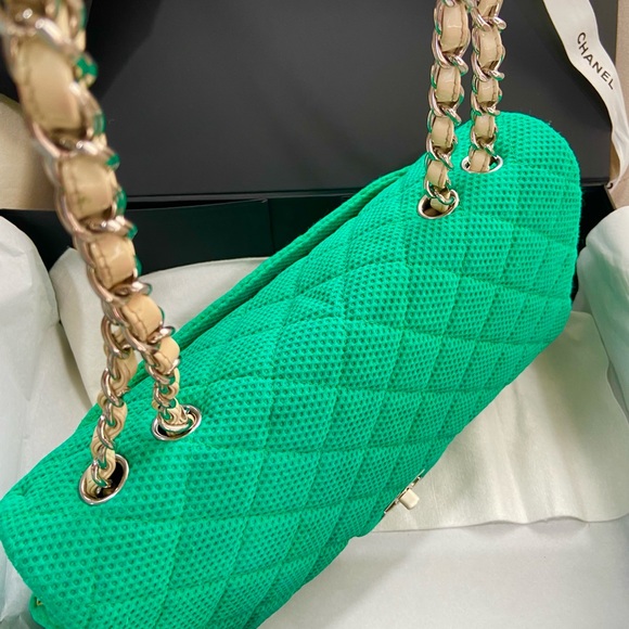 💚💚Rare Chanel Large Flap Bag - Picture 5 of 15